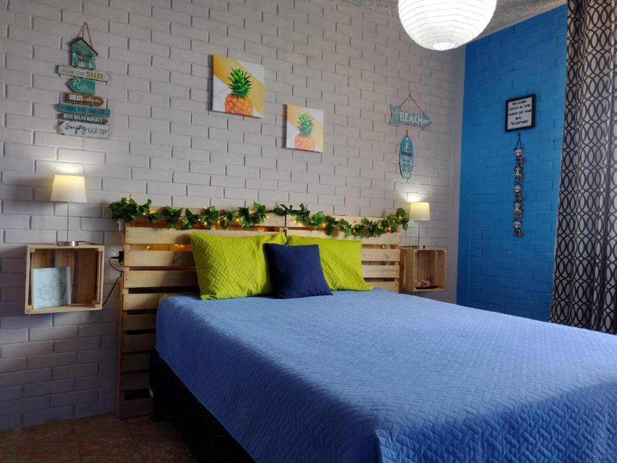 Hostal De Lucca Guatemala City Exterior photo