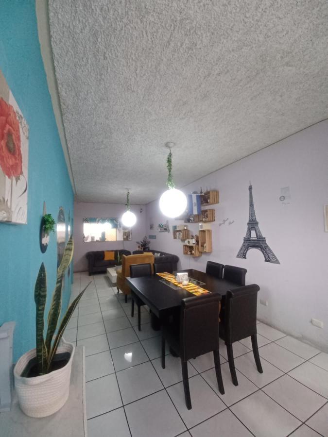 Hostal De Lucca Guatemala City Exterior photo