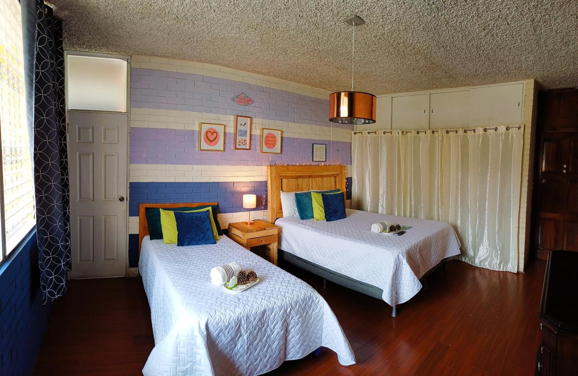 Hostal De Lucca Guatemala City Exterior photo